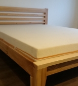 Dvigulė medinė miegamojo lova. Be patalynės stalčių. Medis uosis (ML29)
