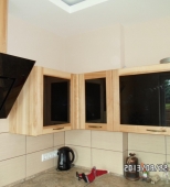 Virtuvės baldų komplektas iš natūralaus uosio medienos